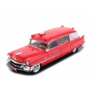 1/43 Cadillac Miller Ambulance (скорая медицинская помощь) 1956 красный