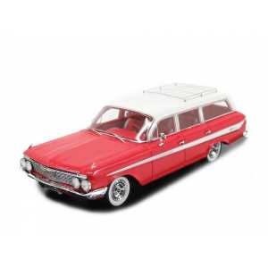 1/43 Chevrolet Nomad Station Wagon 1961 красный с белым