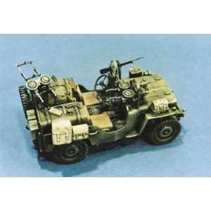 1/35 Автомобиль Jeep Willys Commando Car