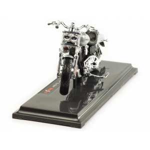 1/18 Harley-Davidson FXDFSE CVO Fat Bob 2009 серебристый