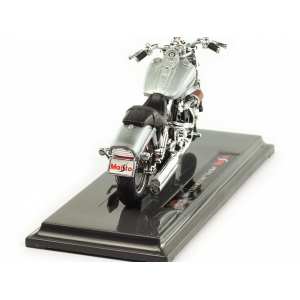 1/18 Harley-Davidson FXDFSE CVO Fat Bob 2009 серебристый