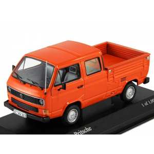 1/43 Volkswagen Transporter T3 DOKA 1983 пикап с двойной кабиной оранжевый