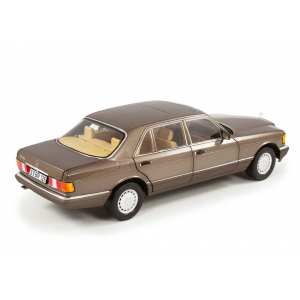 1/18 Mercedes-Benz 560 SEL V126 (W126) 1985 коричневый металлик