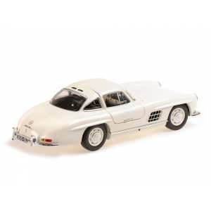 1/18 Mercedes-Benz 300 SL Gullwing (W198) 1955 белый