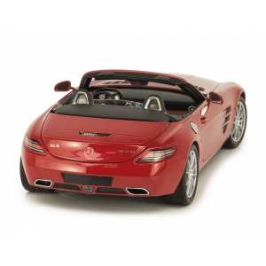 1/18 Mercedes-Benz SLS-AMG Roadster R197 2011 красный металлик