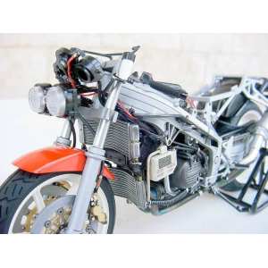 1/12 Мотоцикл Honda VFR 750 R