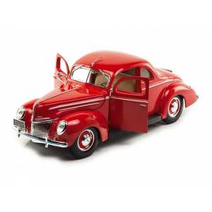 1/18 Ford Deluxe Coupe 1939 красный