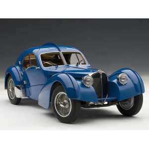 1/18 Bugatti Atlantic 57S 1936 синий с хромированными спицованными колесами