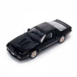 1/18 Chevrolet Camaro IROC-Z 1985 черный