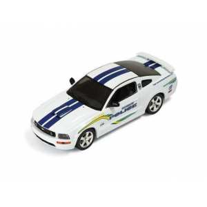 1/43 Ford Mustang GT Guaynabo City Puerto Rico Police 2006