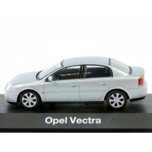 1/43 Opel Vectra C 4d 2002 star silver серебристый