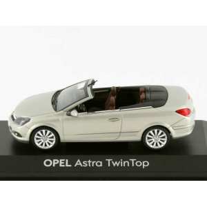 1/43 Opel Astra H TwinTop бежевый мет.
