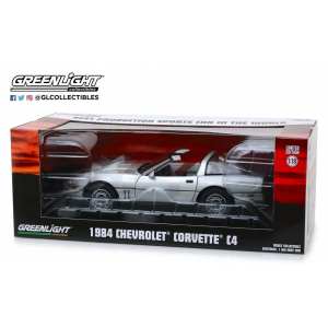 1/18 Chevrolet Corvette C4 1984 серебристый (Vintage Cars “Best Production Sports Car In The World”)