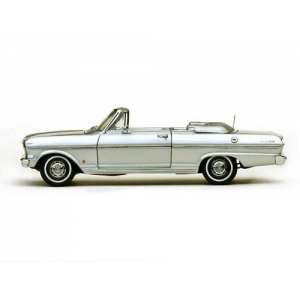 1/18 Chevrolet Nova Open Convertible 1963 satin silver серебристый