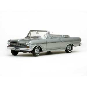 1/18 Chevrolet Nova Open Convertible 1963 satin silver серебристый