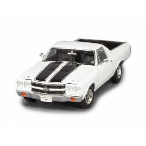 1/18 Chevrolet El Camino 1970 белый с черными полосками