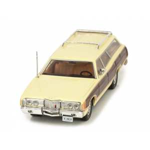 1/43 Ford LTD Country Squire 1972 желтый с коричневым