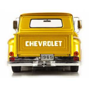 1/18 Chevrolet C-10 Stepside Pickup 1965 Lowrider золотистый