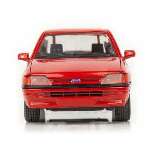 1/24 Ford Escort 5d красный