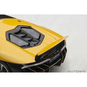 1/18 Lamborghini Centenario LP770-4 2017 желтый