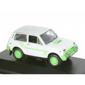 1/43 ВАЗ-2121 Нива Lada 4X4 Niva Saint Tropes 1990 (экспортная модификация для Франции)