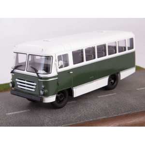 1/43 Автобус КАГ-3 (бело-зеленый)