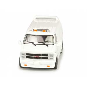 1/43 GMC Vandura Custom (фургон) 1983 белый