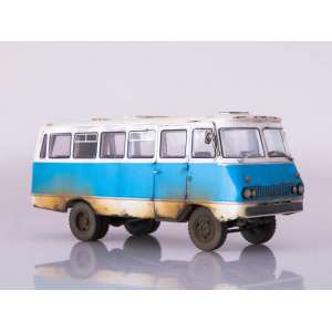 1/43 Автобус ПАГ-2М (со следами эксплуатации) белый с голубым