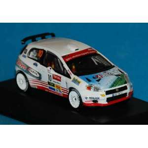 1/43 FIAT ABARTH Grande Punto S2000 BARRAL Thomas - SEUX Sabrina Rallye Lyon-Charbonnieres 2010