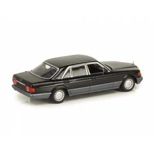 1/43 Mercedes-Benz 560 SEL W126 1990 черный