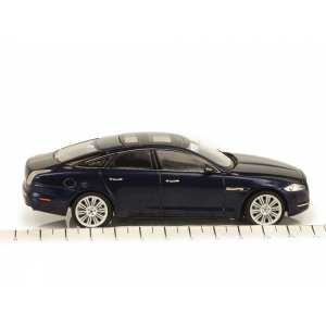 1/43 Jaguar XJ 2011 темно-синий металлик