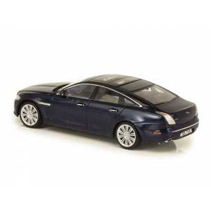 1/43 Jaguar XJ 2011 темно-синий металлик