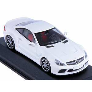 1/43 Mercedes-Benz SL65 AMG Black Series (R230) 2009 матовый белый