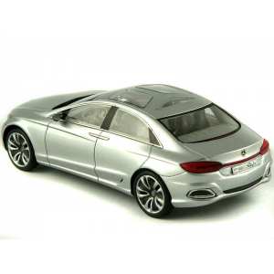 1/43 Mercedes-Benz F800 Concept 2010