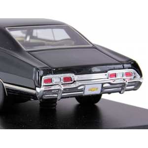 1/43 Chevrolet Impala 4 Door Sport Sedan - 1967 Black