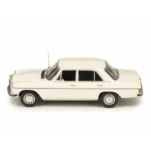 1/43 Mercedes-Benz 200 (W114/115) 1967 белый