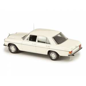 1/43 Mercedes-Benz 200 (W114/115) 1967 белый