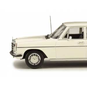 1/43 Mercedes-Benz 200 (W114/115) 1967 белый