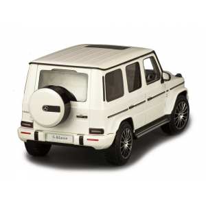 1/18 Mercedes-Benz G500 2019 (W463 II) Stronger Than Time. Cпециальное издание к 40-летию G-class. Белый бриллиант.