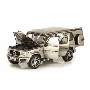 1/18 Mercedes-Benz G500 2019 (W463 II) Stronger Than Time. Cпециальное издание к 40-летию G-class. Серебристый мохаве.