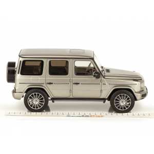 1/18 Mercedes-Benz G500 2019 (W463 II) Stronger Than Time. Cпециальное издание к 40-летию G-class. Серебристый мохаве.