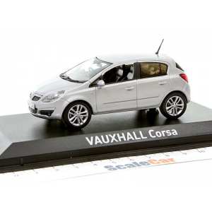 1/43 Opel Vauxhall Corsa 5дв. 2006 серебристый