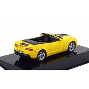 1/43 Chevrolet Camaro Convertible 2014 желтый с черным