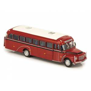 1/72 Volvo B375 1957 красный с белым