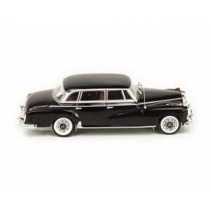 1/43 Mercedes-Benz 300D Limousine Adenauer (W189) 1957 черный