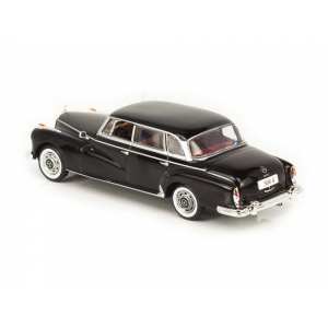 1/43 Mercedes-Benz 300D Limousine Adenauer (W189) 1957 черный