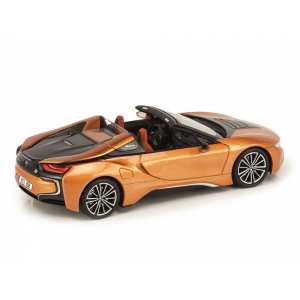 1/43 BMW i8 roadster 2018 медный металлик