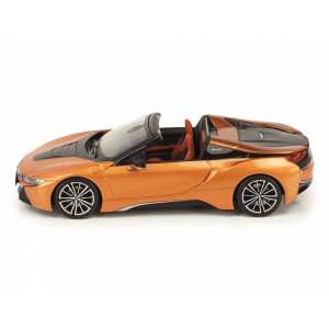 1/43 BMW i8 roadster 2018 медный металлик