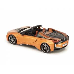 1/43 BMW i8 roadster 2018 медный металлик