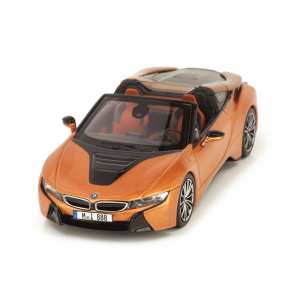 1/43 BMW i8 roadster 2018 медный металлик